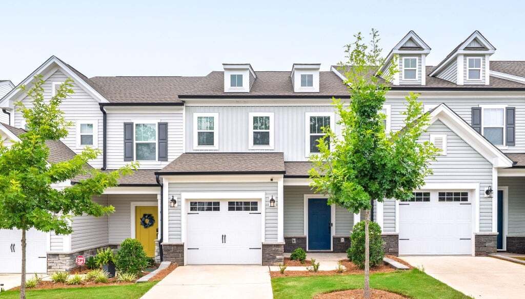 11012 Pagebrook Lane, Charlotte NC townhome exterior